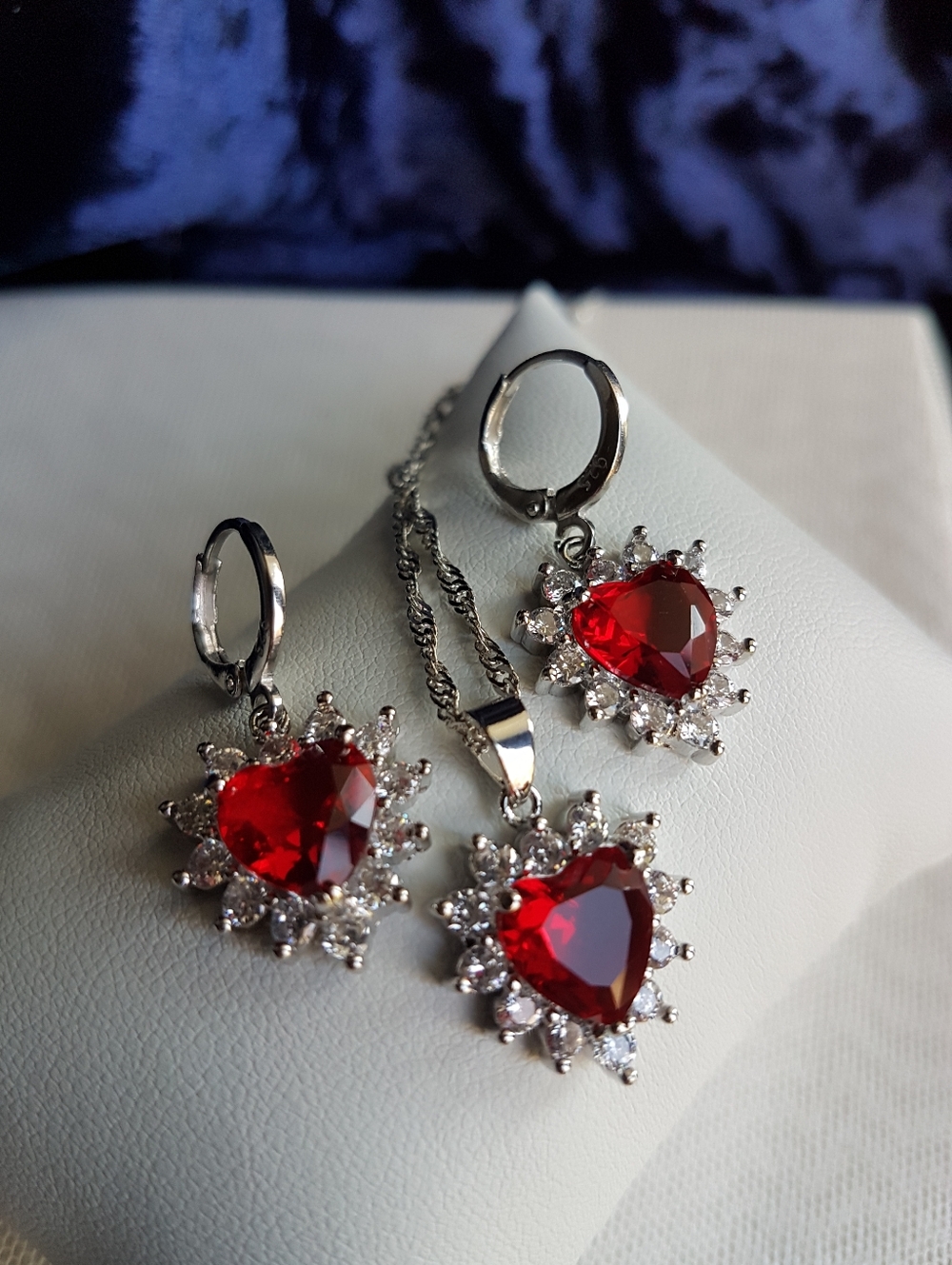 Swarovski Elements 925 Sterling Silver Ruby Red Heart Halo Pendant Necklace NEW